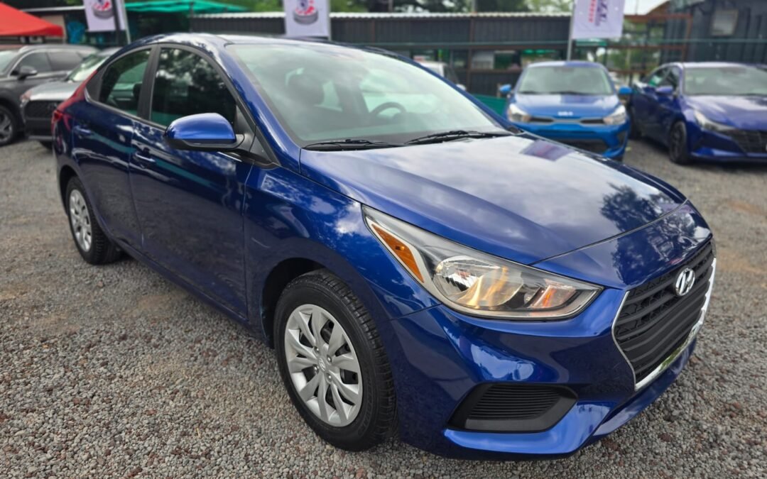Hyundai Accent 2021- Azul Metálico