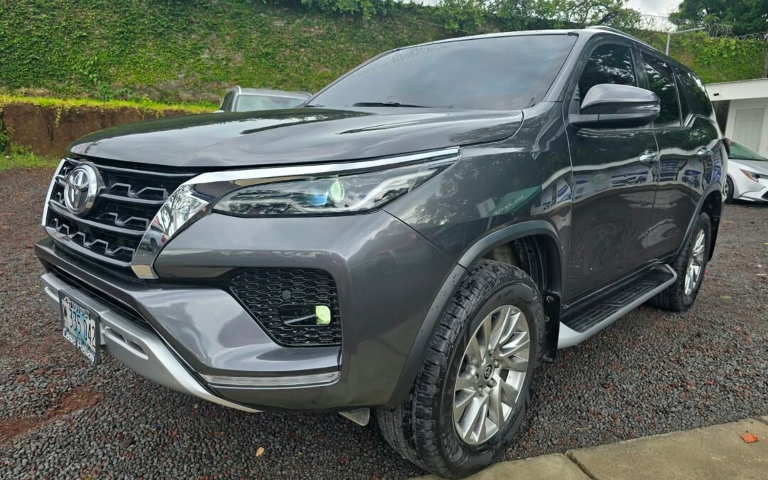 TOYOTA FORTUNER SRV 2021